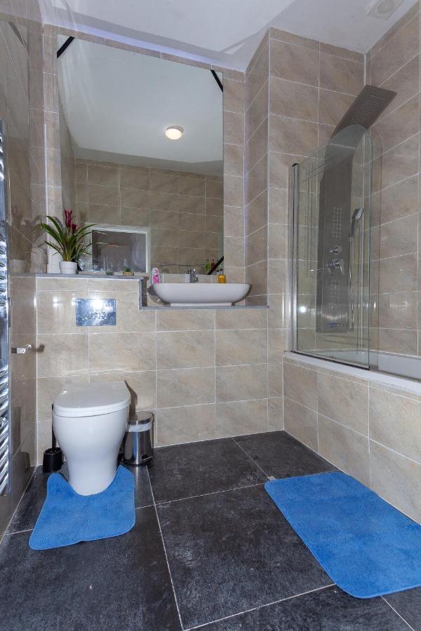 One Bedroom Apartment Serviced Apartment Smethwick Flat 313 버밍엄 외부 사진